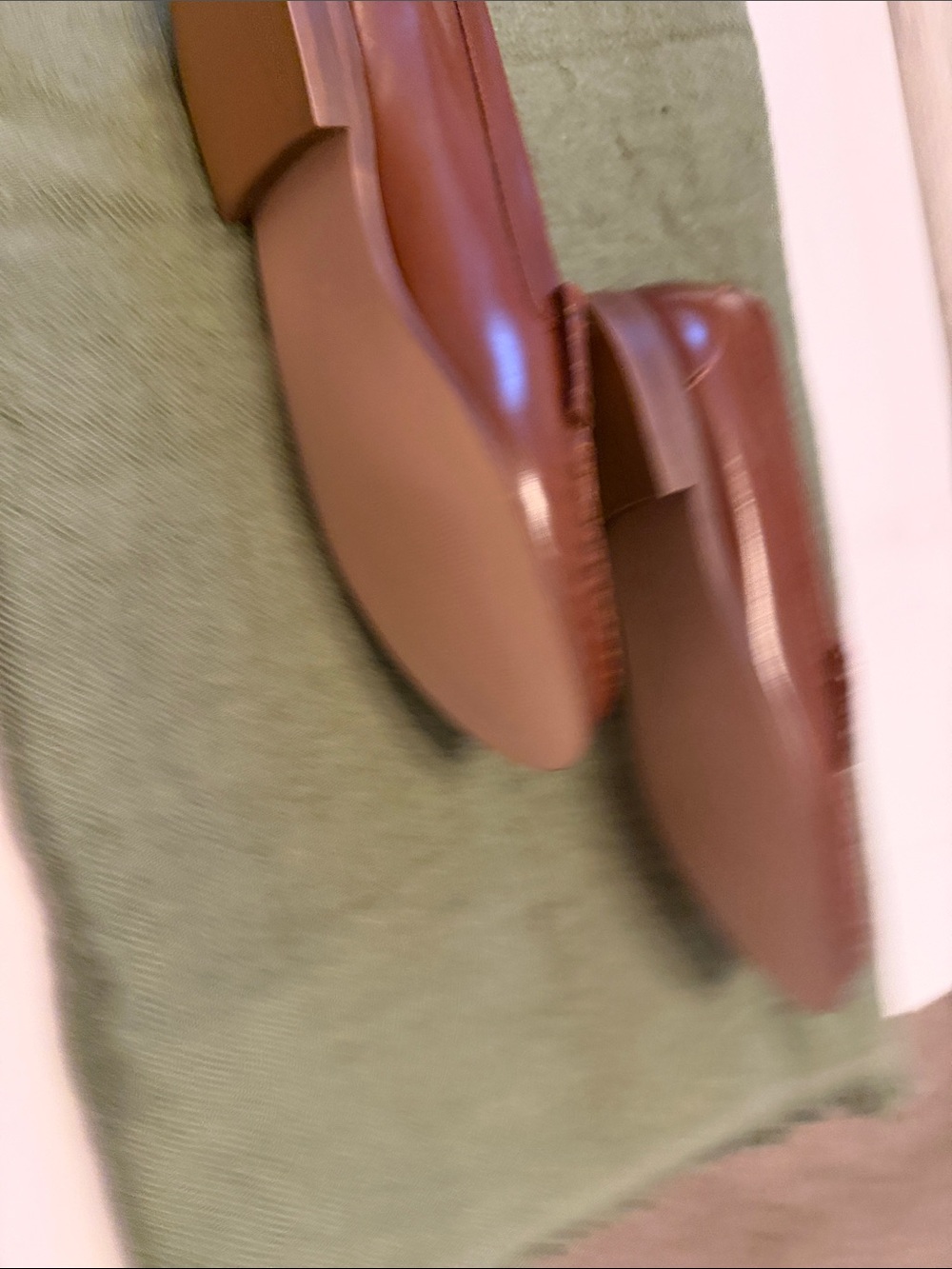 JCrew Like New Women’s Brown Leather Penny Loafers - Picture 2 of 2